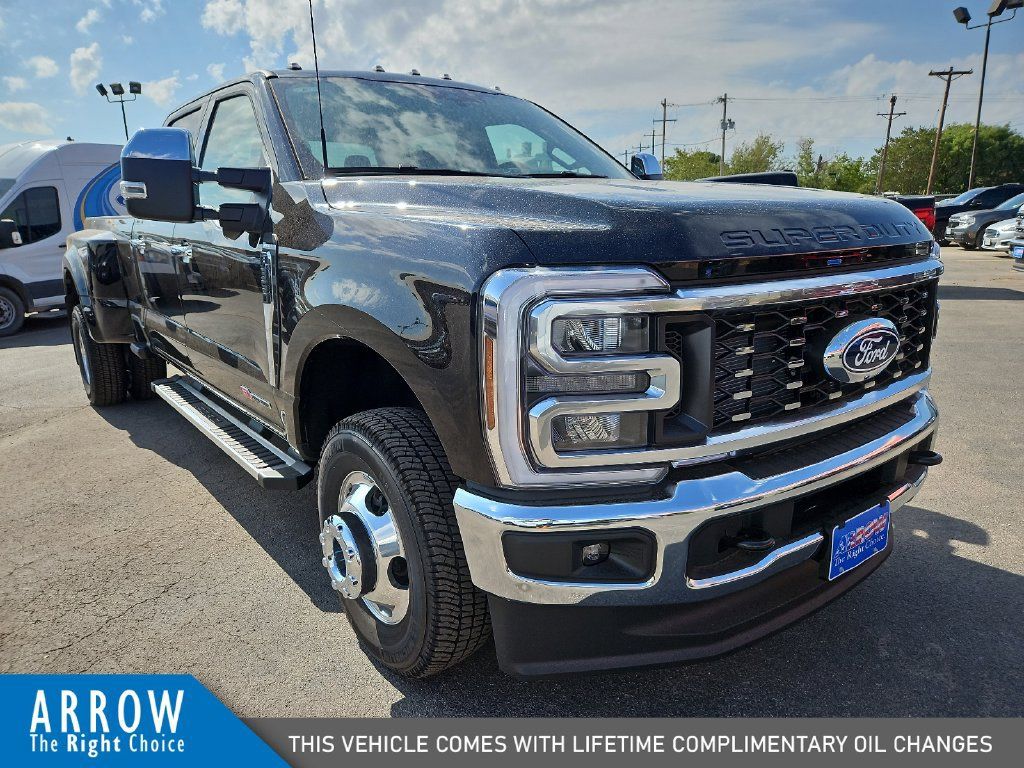 New 2027 Ford F350 Lariat w/ Chrome Package AWD/4WD image 2