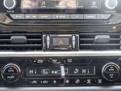 Used 2022 Nissan Pathfinder SV AWD/4WD image 21