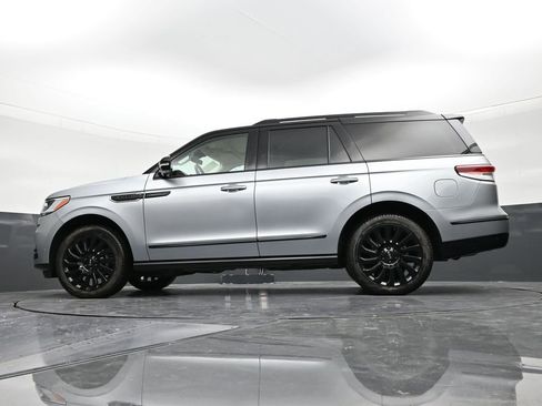 Used 2023 Lincoln Navigator Black Label image 27