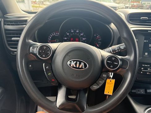 Used 2019 Kia Soul + image 29