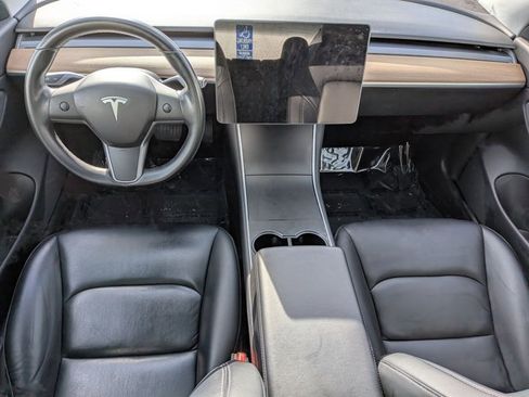 Used 2018 Tesla Model 3 Mid Range image 19