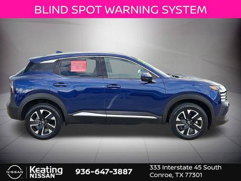Certified 2025 Nissan Kicks SR FWD image 10