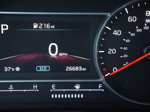 Certified 2022 Kia Sorento SX image 8