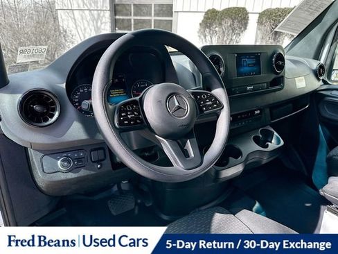 Used 2024 Mercedes-Benz Sprinter 2500 image 10
