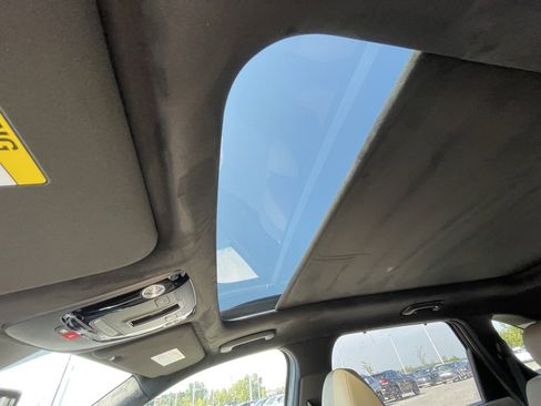 New 2026 Kia Sorento SX Prestige w/ Olive Brown Leather Package image 24