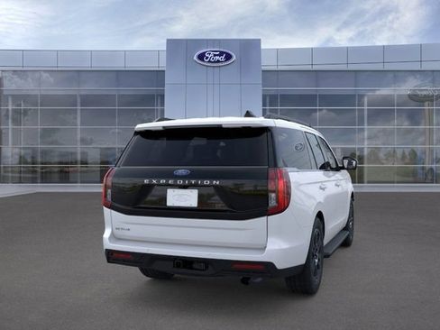 New 2026 Ford Expedition Active RWD image 8