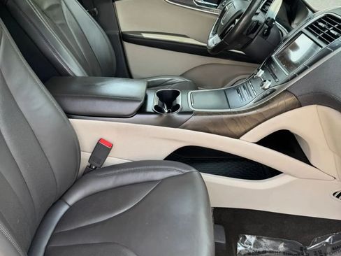 Used 2019 Lincoln Nautilus Select FWD image 15