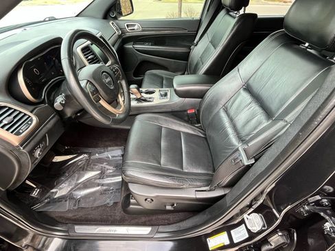 Used 2016 Jeep Grand Cherokee Limited image 9