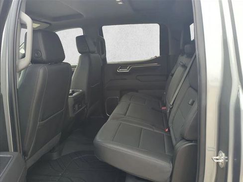 Certified 2023 Chevrolet Silverado 1500 RST w/ Redline Edition AWD/4WD image 17