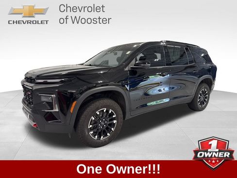 Used 2024 Chevrolet Traverse Z71 w/ LPO, Floor Liner Package AWD/4WD image 1