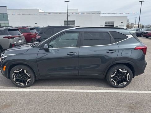 Used 2024 Kia Seltos SX image 2