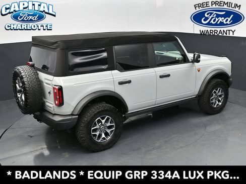 Used 2022 Ford Bronco Badlands AWD/4WD image 32