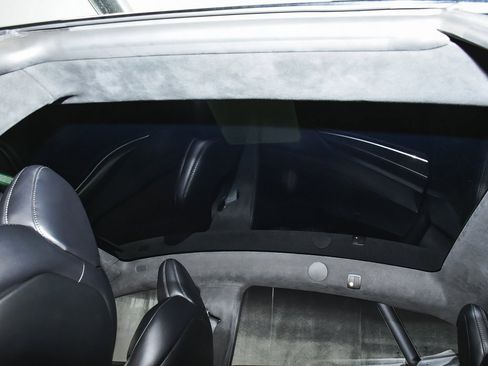 Used 2021 Tesla Model S Plaid image 45