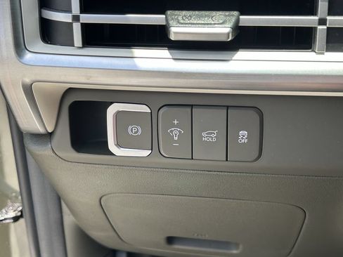 New 2025 Hyundai Santa Fe Calligraphy AWD/4WD image 29