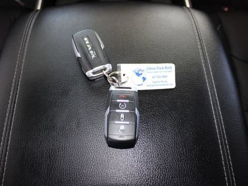 Used 2024 RAM 1500 Big Horn AWD/4WD image 29