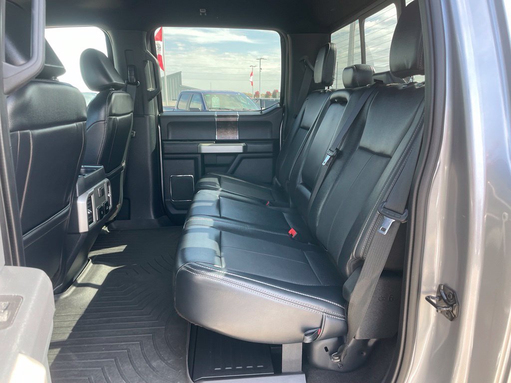 Used 2022 Ford F250 Lariat w/ Black Appearance Package AWD/4WD image 8