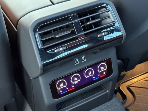 New 2026 BMW M5 w/ Carbon Package image 13