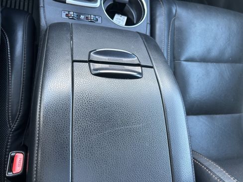 Used 2017 Toyota Highlander Limited AWD/4WD image 34