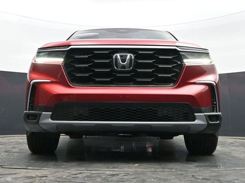 Used 2025 Honda Pilot Touring image 38