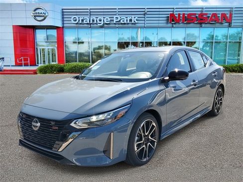 New 2025 Nissan Sentra SR w/ SR Premium Package image 4