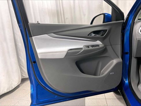Used 2022 Chevrolet Bolt EUV Premier w/ Sun & Sound Package image 9