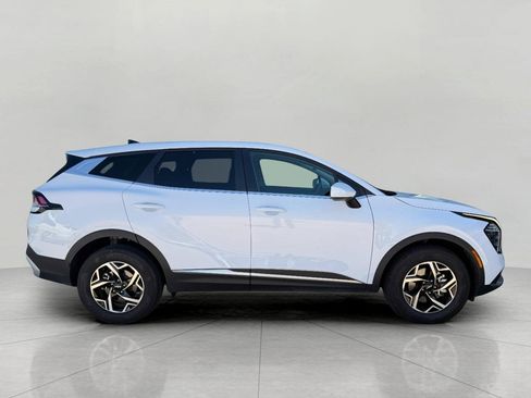 Certified 2025 Kia Sportage LX AWD/4WD image 12