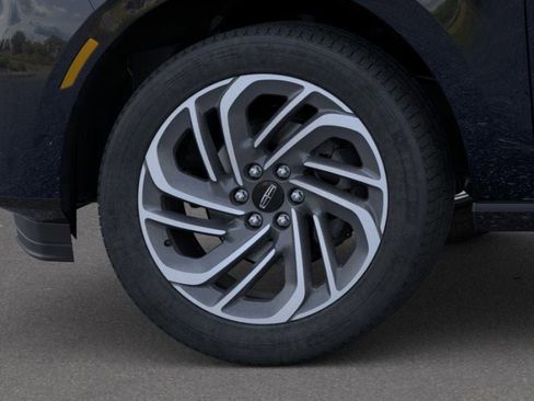 New 2025 Lincoln Navigator Reserve image 19