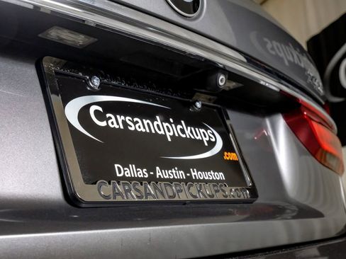 Used 2017 BMW 740i xDrive image 46