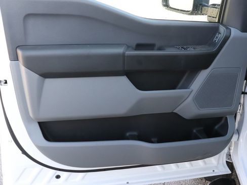 New 2026 Ford F550 4x4 Regular Cab Super Duty image 32