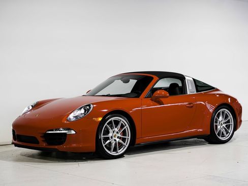 Used 2015 Porsche 911 Targa 4S AWD/4WD image 7
