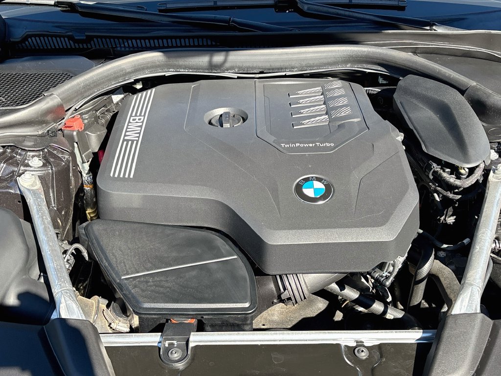 Used 2023 BMW 530i w/ Premium Package RWD image 32