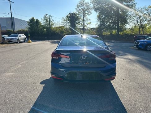 Used 2019 Hyundai Elantra SEL image 6