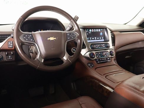 Used 2018 Chevrolet Tahoe Premier image 2