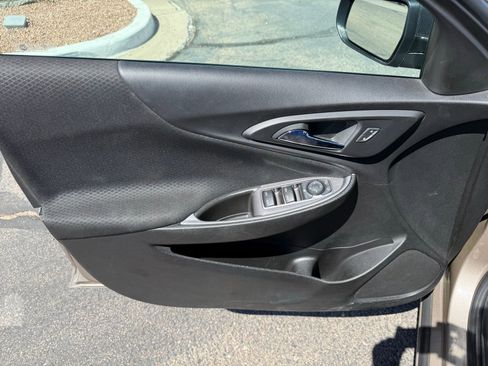 Used 2024 Chevrolet Malibu LS image 11