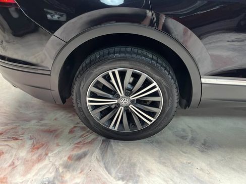 Used 2019 Volkswagen Tiguan SEL AWD/4WD image 33