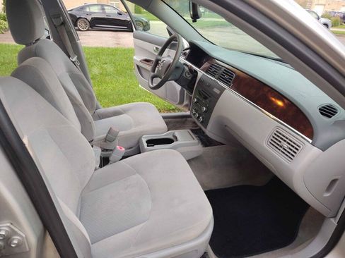 Used 2007 Buick LaCrosse CX FWD image 11