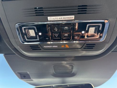 Used 2025 Lincoln Aviator Reserve image 32