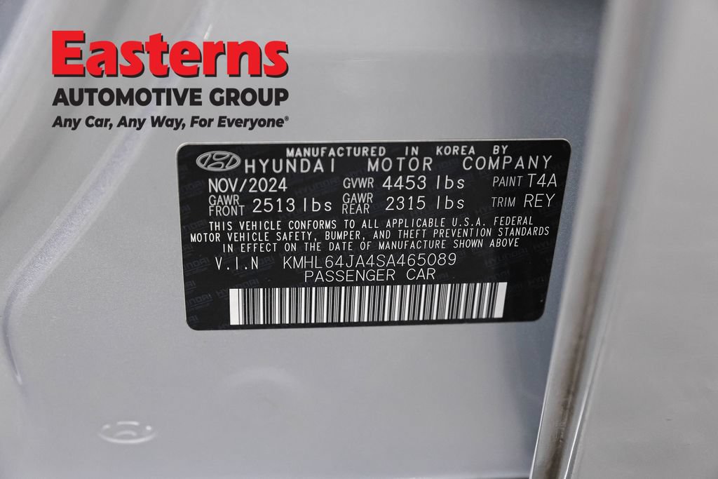 Used 2025 Hyundai Sonata SEL FWD image 38