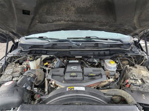 Used 2018 RAM 2500 Laramie image 50