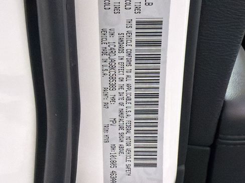 Used 2019 Dodge Durango SXT w/ 3rd Row Seating Group AWD/4WD image 24