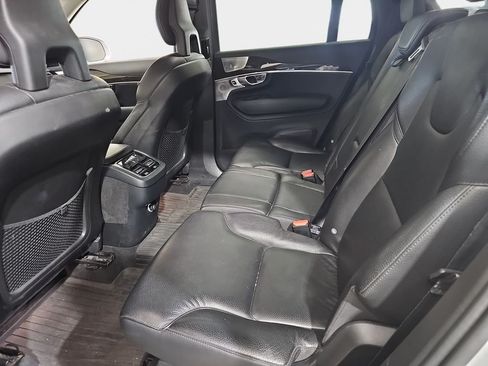 Used 2016 Volvo XC90 T6 Momentum w/ Momentum Plus Package AWD/4WD image 17