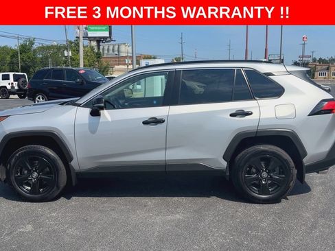 Used 2021 Toyota RAV4 XLE AWD/4WD image 5