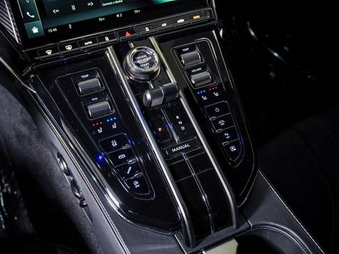 New 2026 Aston Martin V8 Vantage S image 30