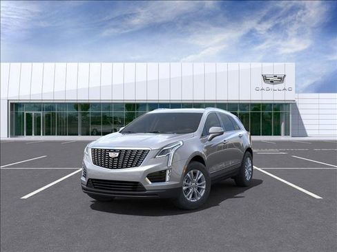 New 2025 Cadillac XT5 Luxury image 8