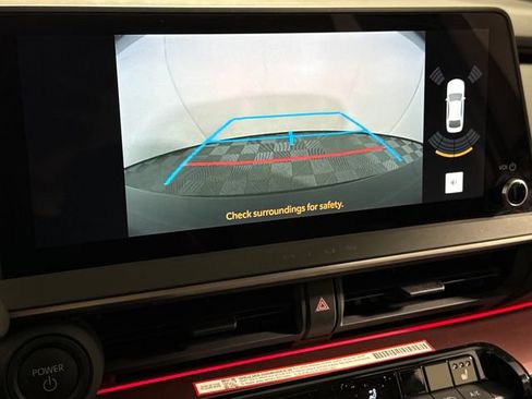 Used 2024 Toyota Prius Prime FWD image 36