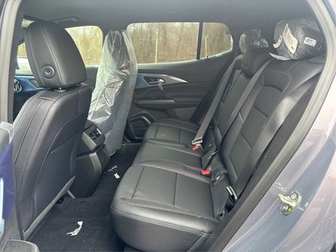 New 2026 Chevrolet Equinox EV LT image 11