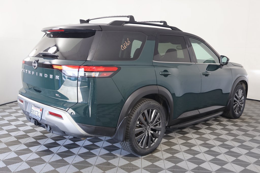 Used 2022 Nissan Pathfinder SL w/ SL Premium Package FWD image 3