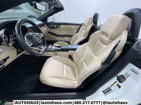 Used 2020 Mercedes-Benz SLC 300 w/ Premium Package image 13