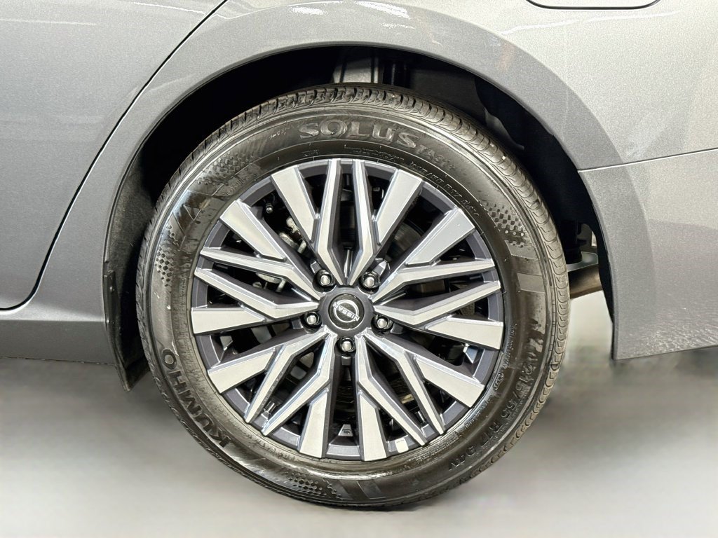 Used 2026 Nissan Altima 2.5 SV FWD image 36