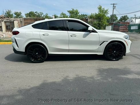Used 2022 BMW X6 xDrive40i w/ Executive Package AWD/4WD image 8